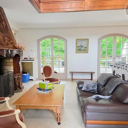 Holiday home Spacieuse Et Paisible - 15 Pers. - Fr-1-527-119 *